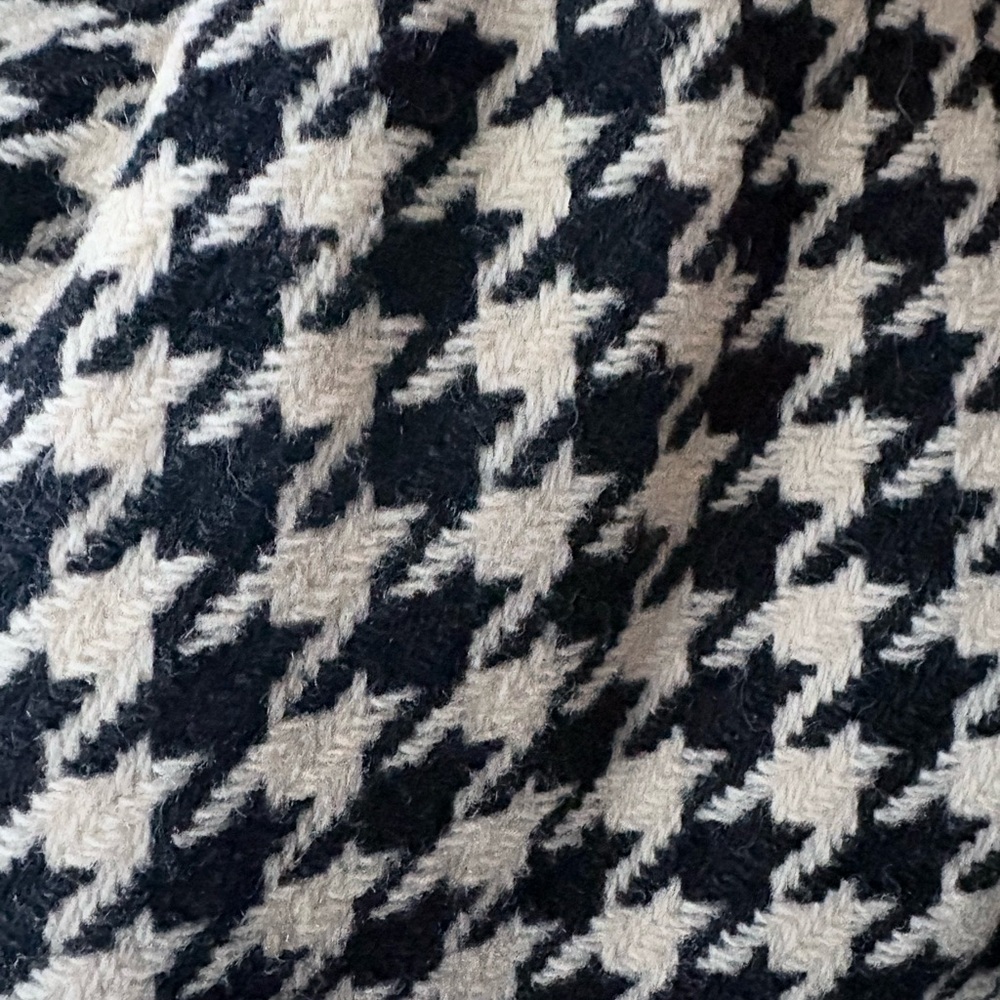 Beautiful Vintage Houndstooth Coat. - Picture 6 of 9
